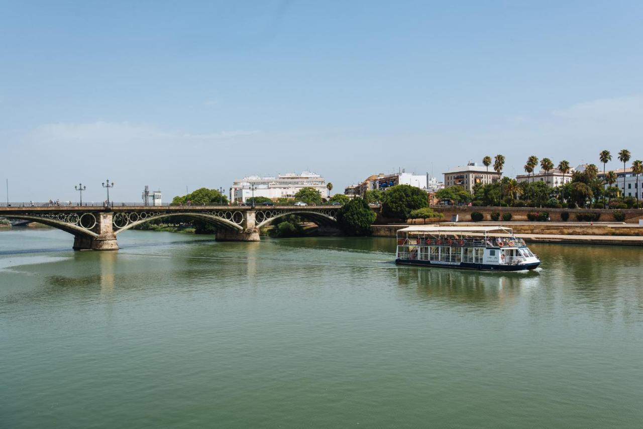 Suites Triana Sevilla Apartments Eksteriør bilde