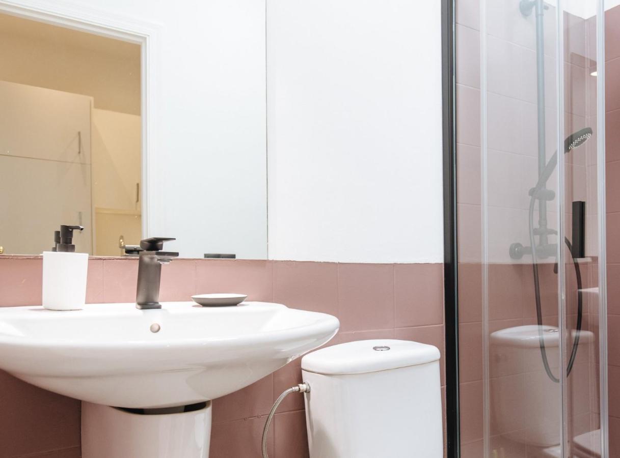 Suites Triana Sevilla Apartments Eksteriør bilde