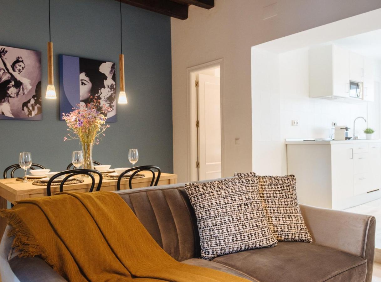 Suites Triana Sevilla Apartments Eksteriør bilde