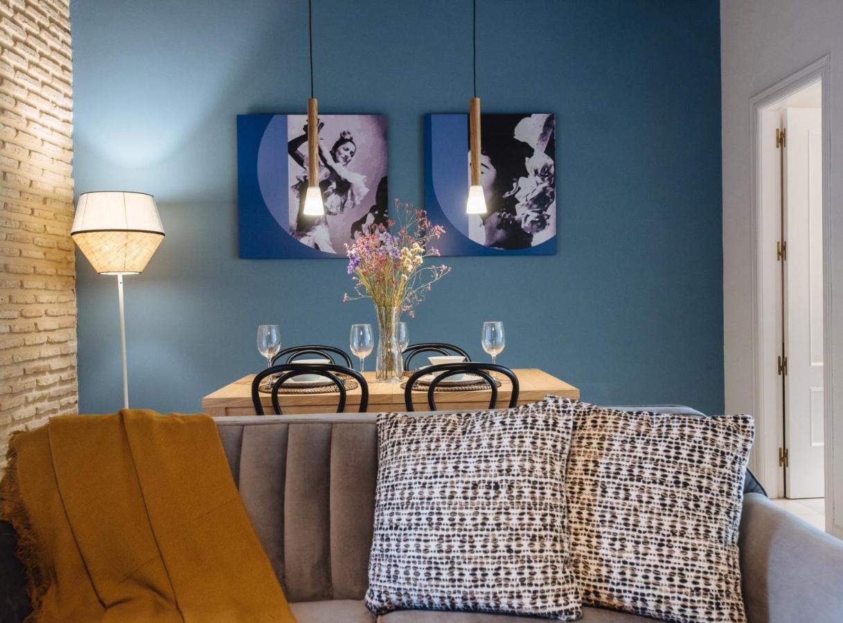 Suites Triana Sevilla Apartments Eksteriør bilde